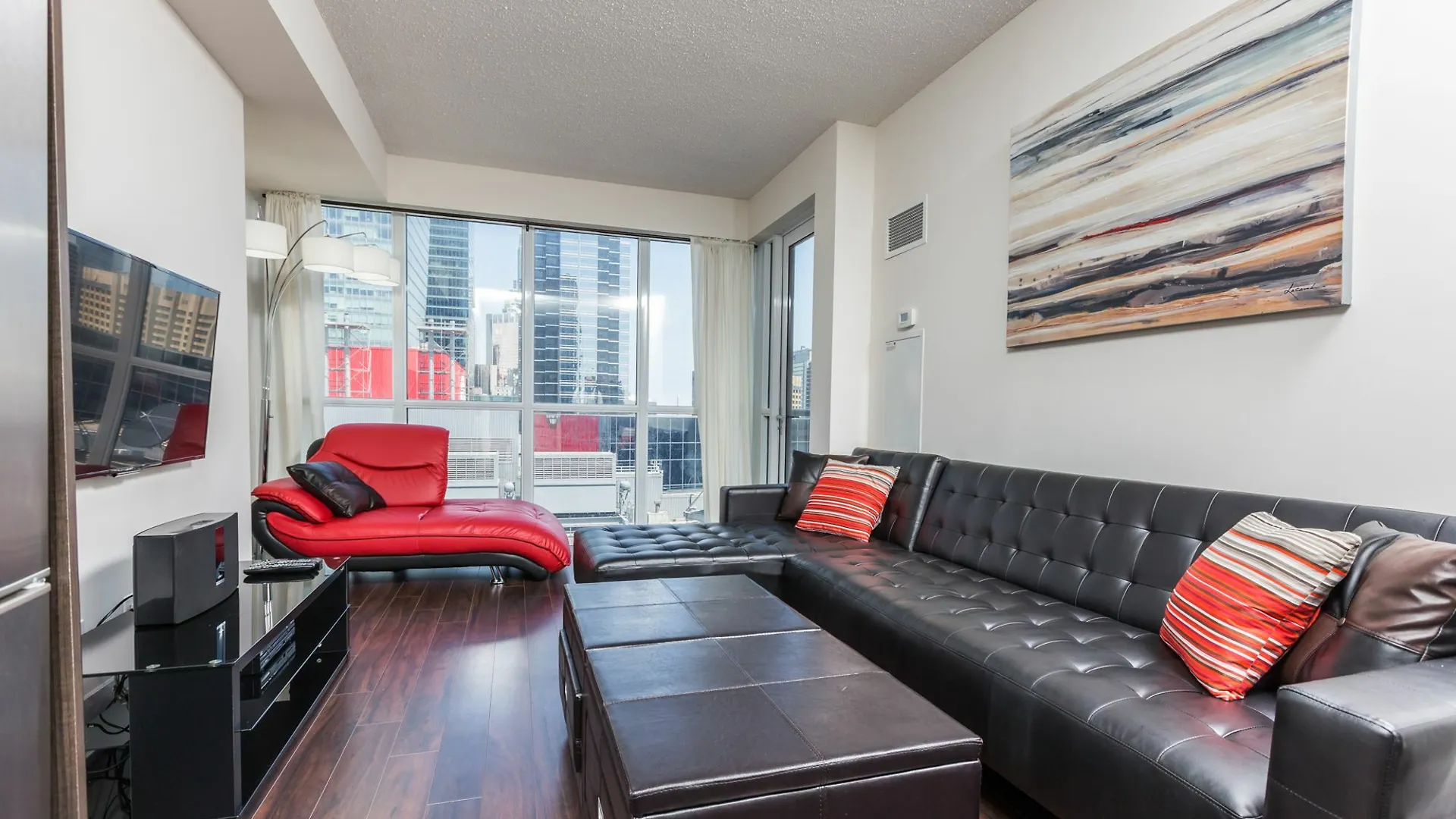 Applewood Suites - Convention Centre & Blue Jays 토론토